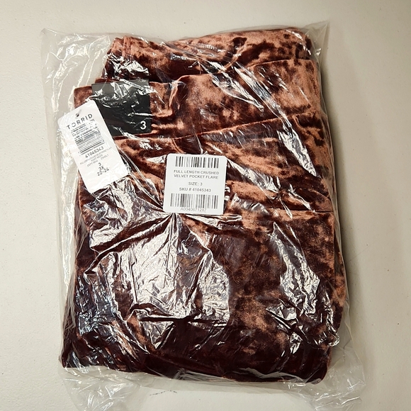 ❤️NWT VINTAGE TORRID VELVET FLARE LEGGING - ROOT BEER - POCKETS PLUS SIZE - Picture 4 of 14